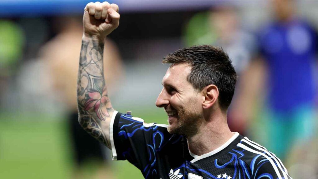 1784169335_messi-68