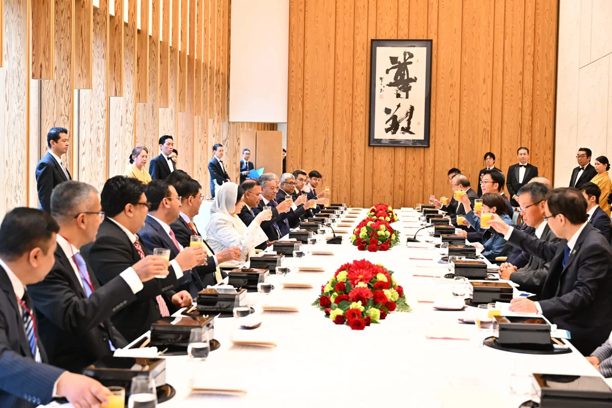 1793078915-92ad854c4c06d36f083f88d377019287